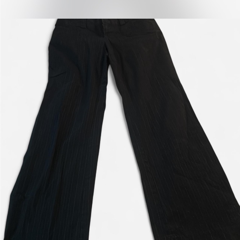 womans pin stripped black pants